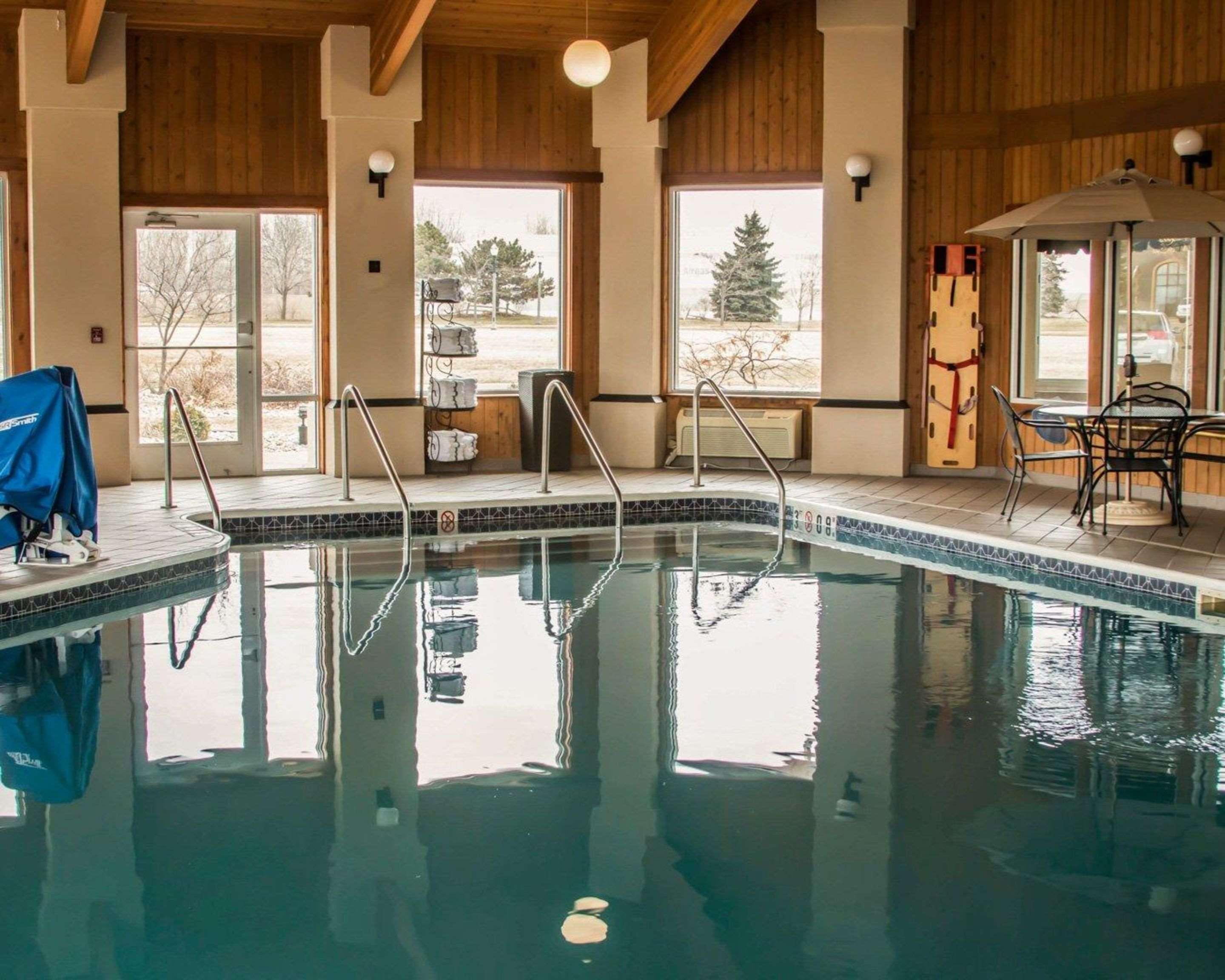 Comfort Inn & Suites Dimondale - Lansing Bagian luar foto