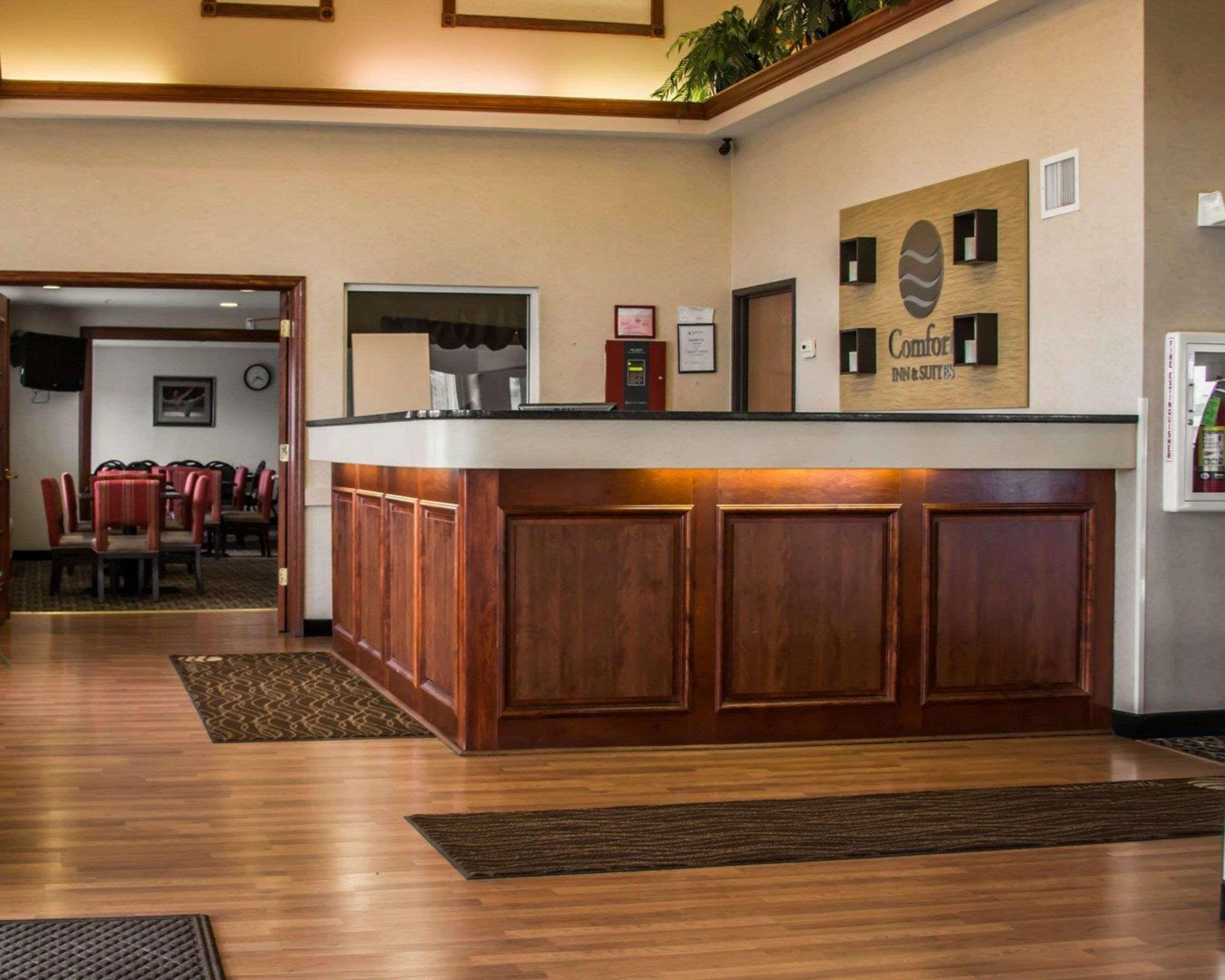 Comfort Inn & Suites Dimondale - Lansing Bagian luar foto
