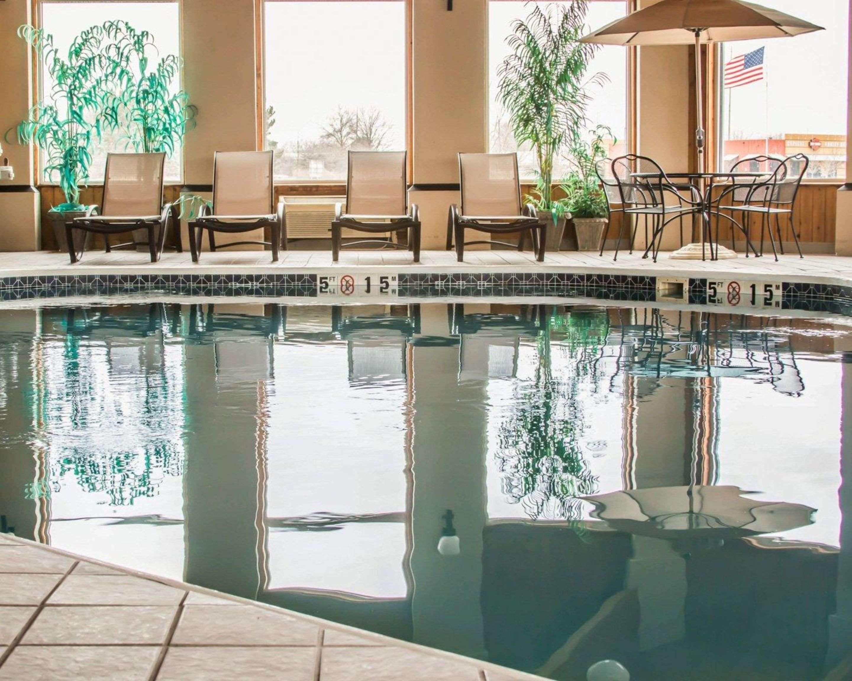 Comfort Inn & Suites Dimondale - Lansing Bagian luar foto