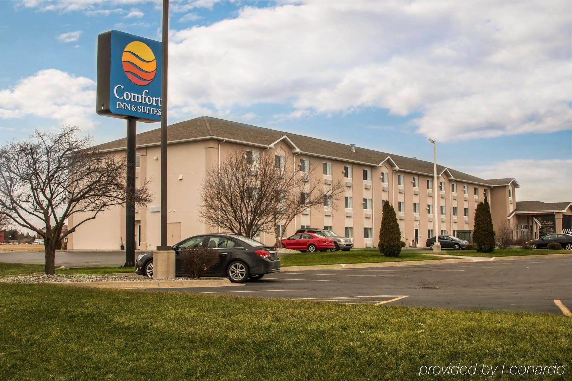 Comfort Inn & Suites Dimondale - Lansing Bagian luar foto